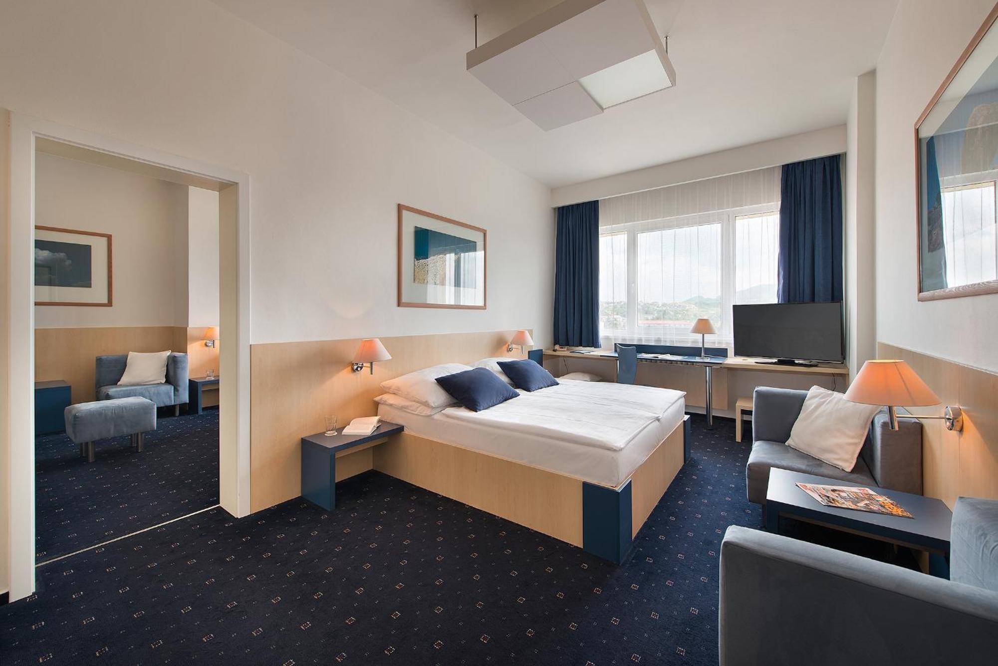 Hotel Grand Litava 4*